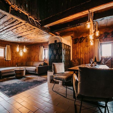 Villa Wurzelhuette à Sankt Margarethen im Lungau Extérieur photo